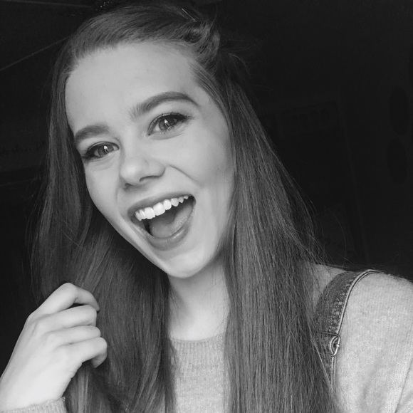 Meet your Posher, Josslyn - Picture 7 of 8